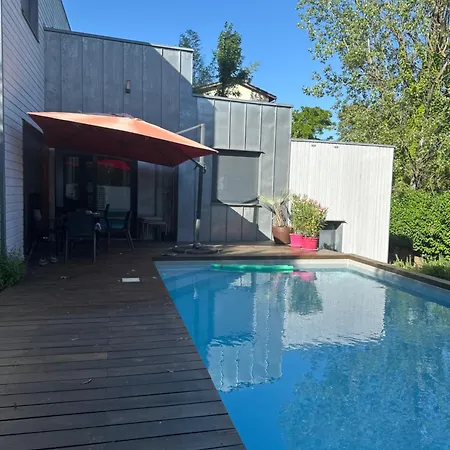 Duplex Terrasse & Piscine Privee - Vue -nature -proche Lyon Saint-Didier-au-Mont-d'Or
